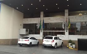 OYO Grande Hotel Universo Palace